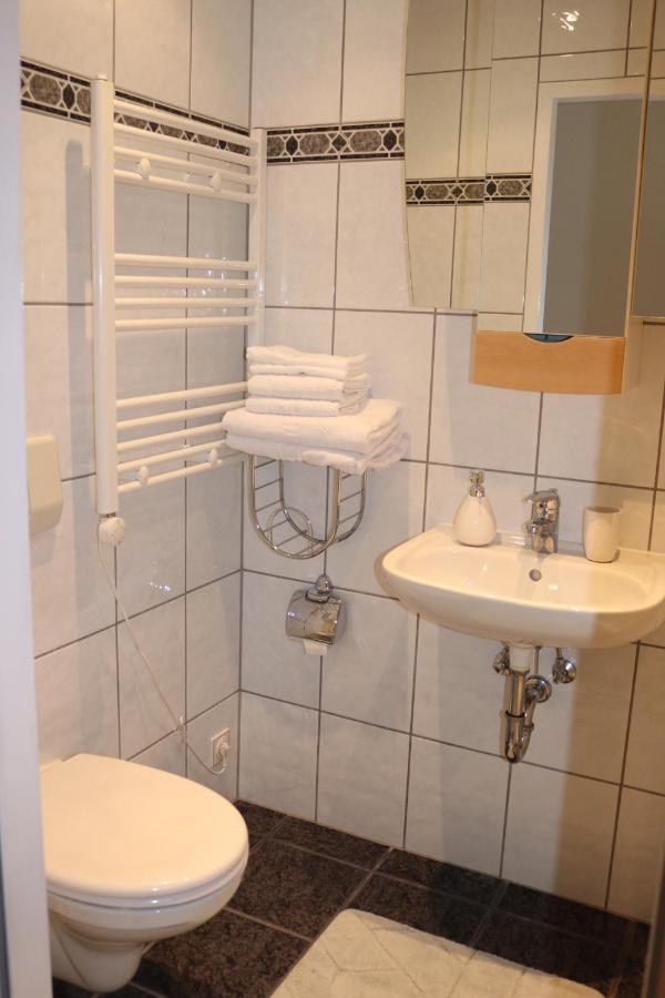 Ferienwohnung Jasmin 트라벤트라바흐 외부 사진